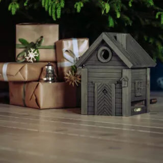 multiholk green umber en cadeaus onder kerstboom