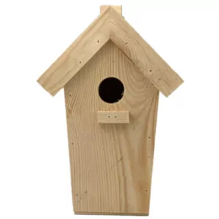 voorkant van een houten nest huisje