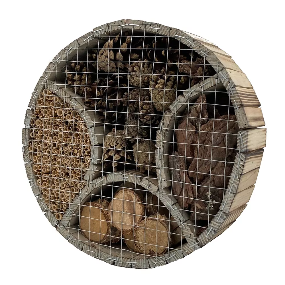 rond gevlamd insectenhotel